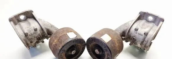 BMW 7 F01 F02 F03 F04 Sway bar bush bracket, rear 6799246 13807410 6796559