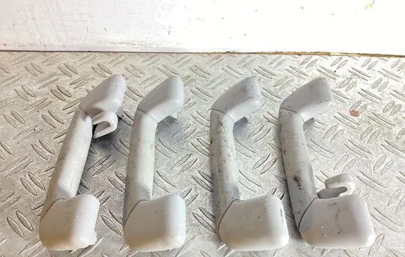 Lexus RX 450H A set of handles for the ceiling 