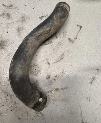 Mitsubishi Pajero Engine coolant pipe/hose