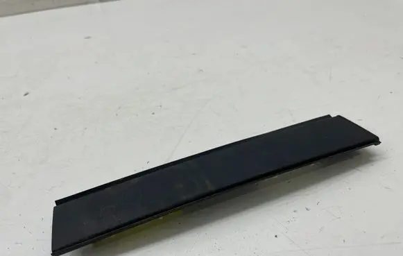 KIA Niro Seat belt height adjuster 
