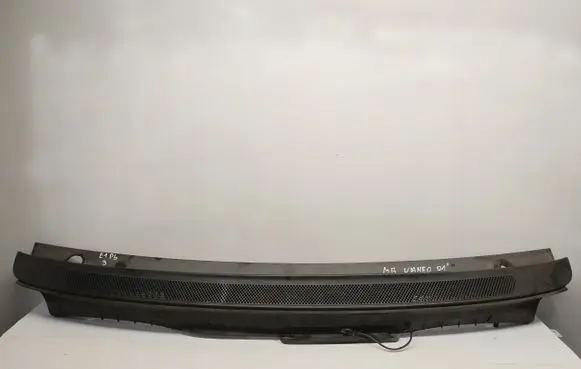 Mercedes-Benz Vaneo W414 Wiper trim 442217