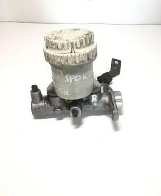Mitsubishi Pajero Sport I Master brake cylinder 631