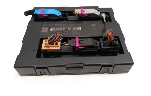 Audi A5 8T 8F Comfort/convenience module 8K0907064DQ 00002001
