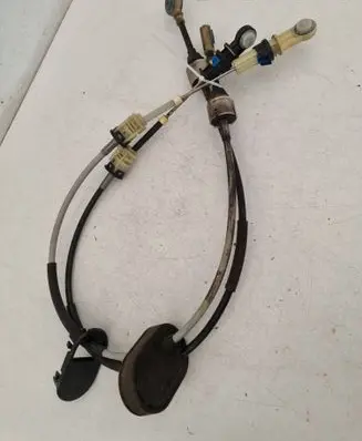 Opel Insignia A Gear shift cable linkage 55583306