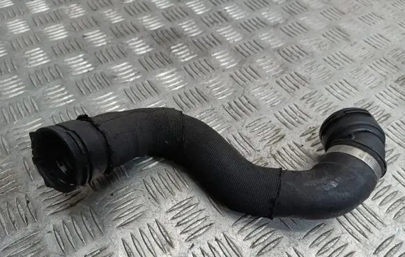 BMW 1 E81 E87 Engine coolant pipe/hose