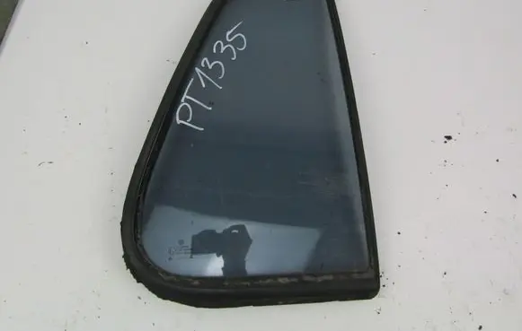 Volkswagen Golf IV Rear side window 