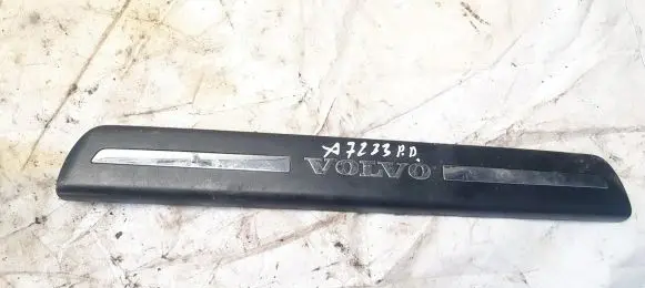 Volvo V50 Front sill trim cover