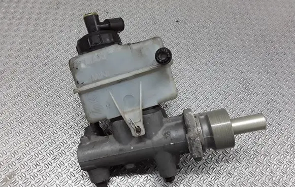 Opel Movano A Master brake cylinder 7700314756A