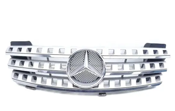 Mercedes-Benz ML W164 Front bumper upper radiator grill A1648880241