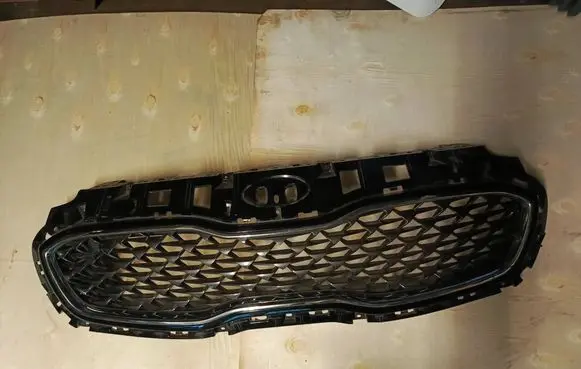 KIA Sportage Front grill