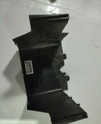 Volkswagen Golf V Battery box tray 