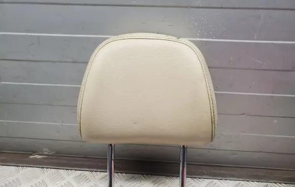 Audi Q5 SQ5 Front seat headrest 