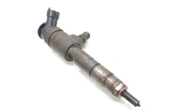 Fuel injector