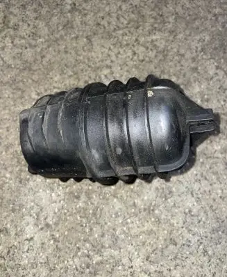 BMW 5 E39 Vacuum air tank 11652247620