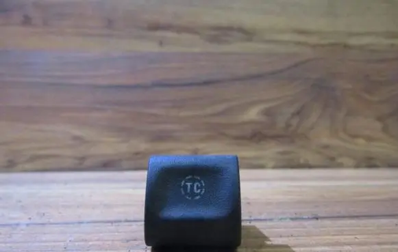 Traction control (ASR) switch