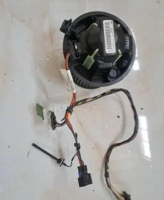 Peugeot 207 Heater fan/blower GMVA7 MN102992G0858 0000048900764