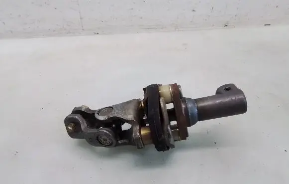Toyota Previa (XR30, XR40) II Steering column universal joint