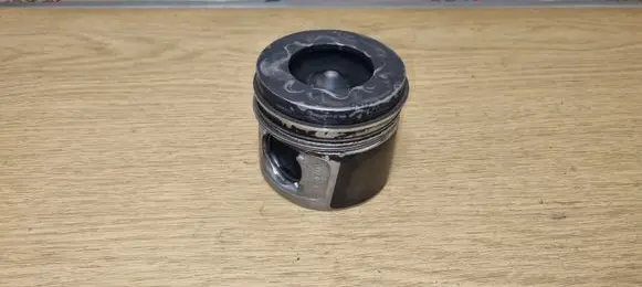 BMW X1 E84 Piston 0840ZU