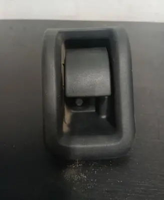 Volvo V70 Engine bonnet (hood) release handle 30779851