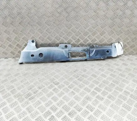 Land Rover Discovery 5 Fender mounting bracket HY3216151AA