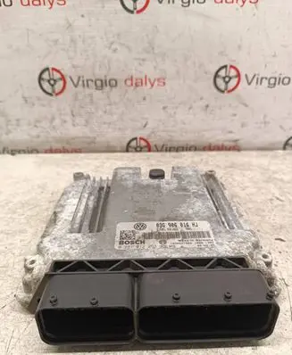 Volkswagen Golf V Engine control unit/module 03G906016HJ 1039S07904 0281012253