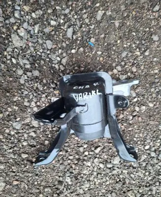 Toyota C-HR II Engine mount bracket CXCXA