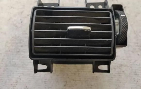 Dash center air vent grill