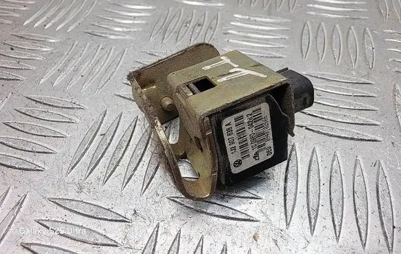 Audi TT Mk1 ESP acceleration yaw rate sensor 1J2907638A 1J0907651A
