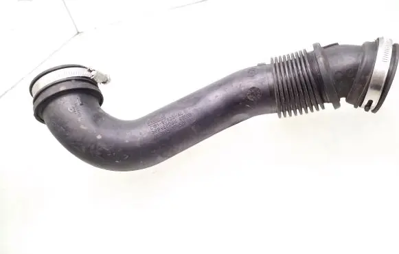 Ford Fiesta Air intake hose/pipe C1B19C623AC
