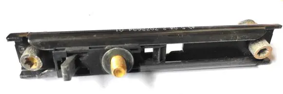 Land Rover Range Rover L322 Seat belt adjustment rail 7072694
