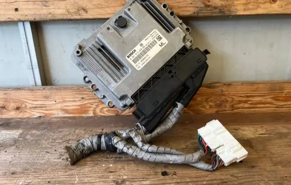 Honda Civic Engine control unit/module 37820RSRE15 1039S15222 0281012660