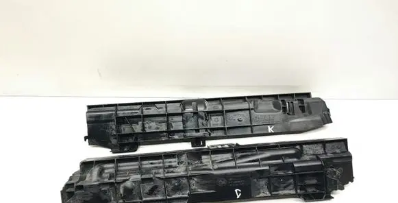 BMW 1 E81 E87 Radiator mount bracket 7524914 7524912 17107524912