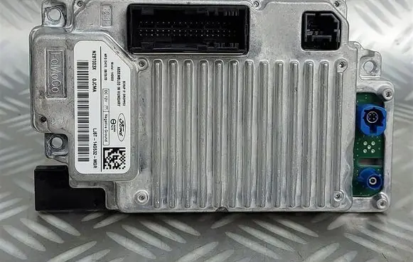 Ford Kuga III GPS navigation control unit/module LJ6T14G532MGR