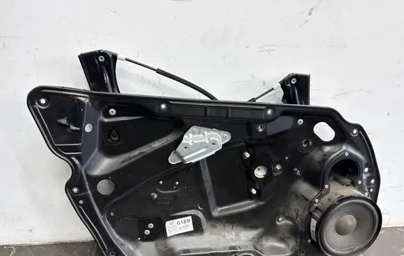 Volkswagen PASSAT B6 Front window lifting mechanism without motor 3C1837755G