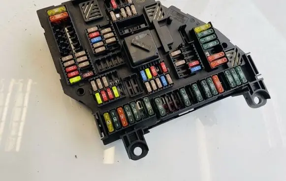 BMW 5 F10 F11 Fuse box set 923442301 217033452