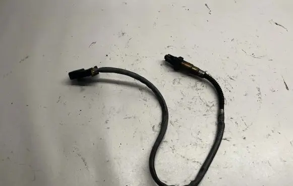 BMW 5 GT F07 Lambda probe sensor 758947502