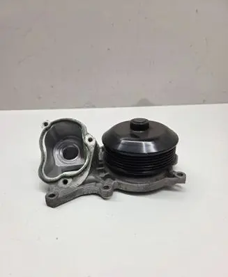 BMW 5 F10 F11 Water pump 
