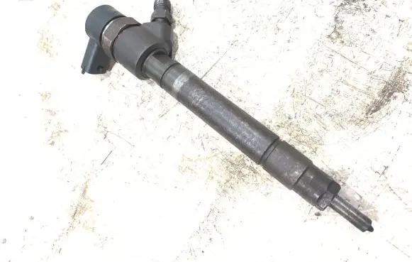 Volvo XC90 Fuel injector 0445110251