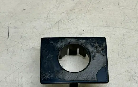 Porsche Cayenne (92A) Front parking sensor holder (PDC) 7P5807121B