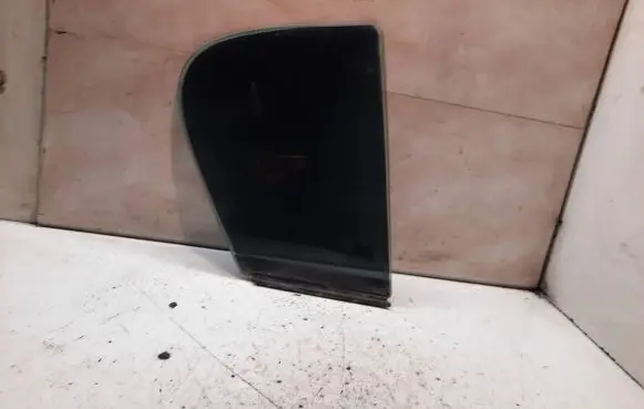 Opel Astra H Rear vent window glass 43R001582 336007N82
