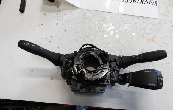 Dacia Duster II A set of switches 255678614R 1033849903 91453SGH00148