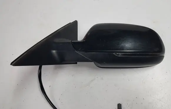 Audi A4 S4 B8 8K Front door electric wing mirror 