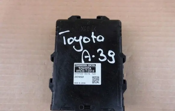Toyota Auris E180 Gearbox control unit/module 8953512010