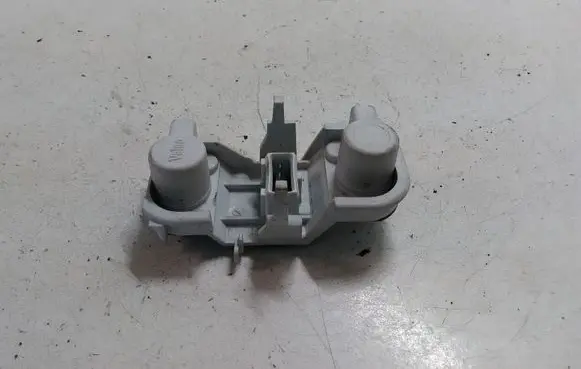 Toyota Avensis T220 Tail light bulb cover holder 034NC0