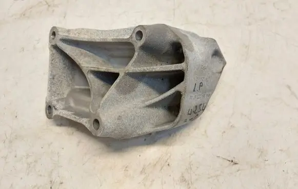 Mercedes-Benz GLC C254 Engine mounting bracket A6542234700JLK01