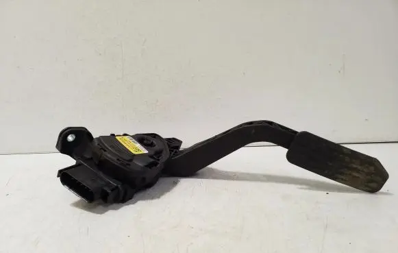 Land Rover Evoque I Accelerator throttle pedal BJ329F836DB