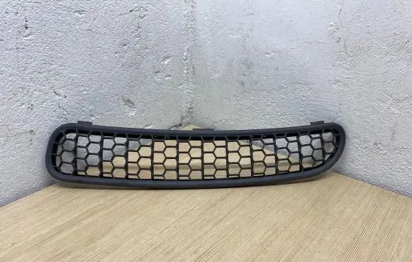 Mini One - Cooper R50 - 53 Wiper trim