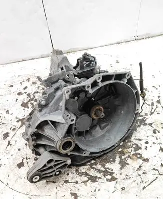 Ford Focus Manual 6 speed gearbox AV6R7002KJ 05071409073