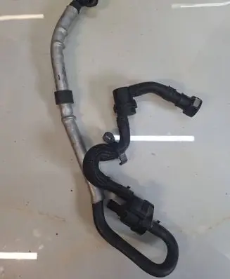 Volkswagen Touareg II Vacuum line/pipe/hose 7P6133352C
