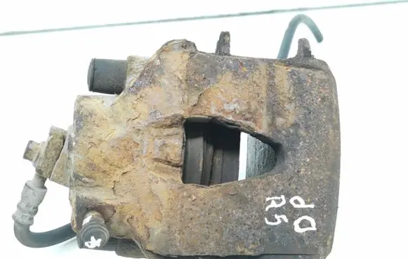 Volkswagen Golf V Front brake caliper